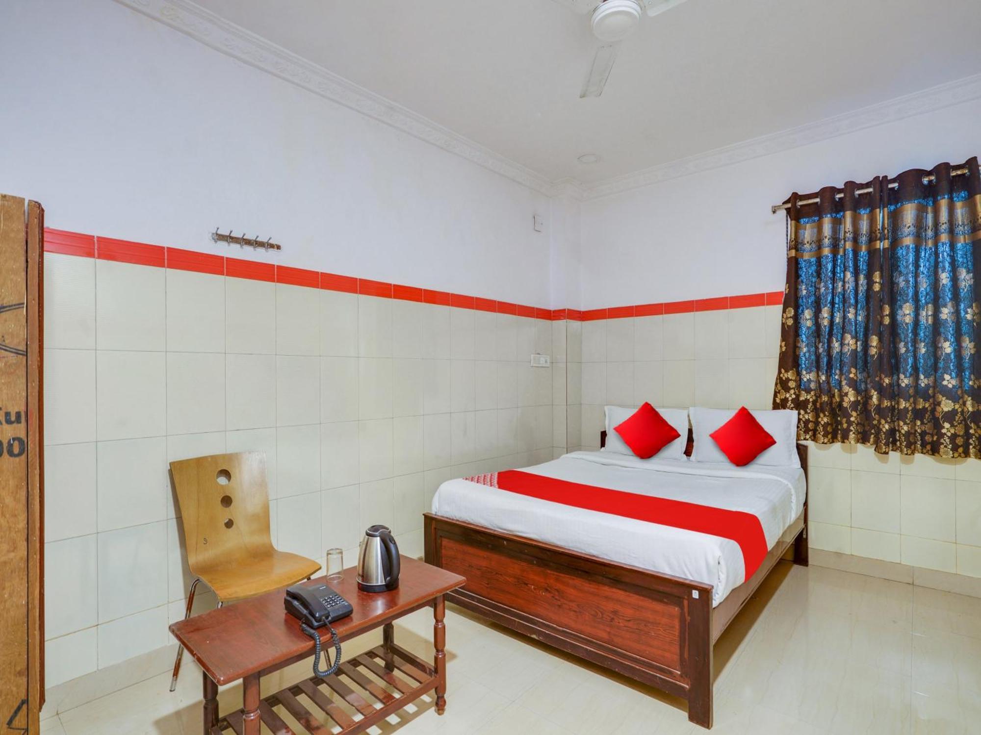 Hotel O Siro Inn Shamshabad Exteriör bild