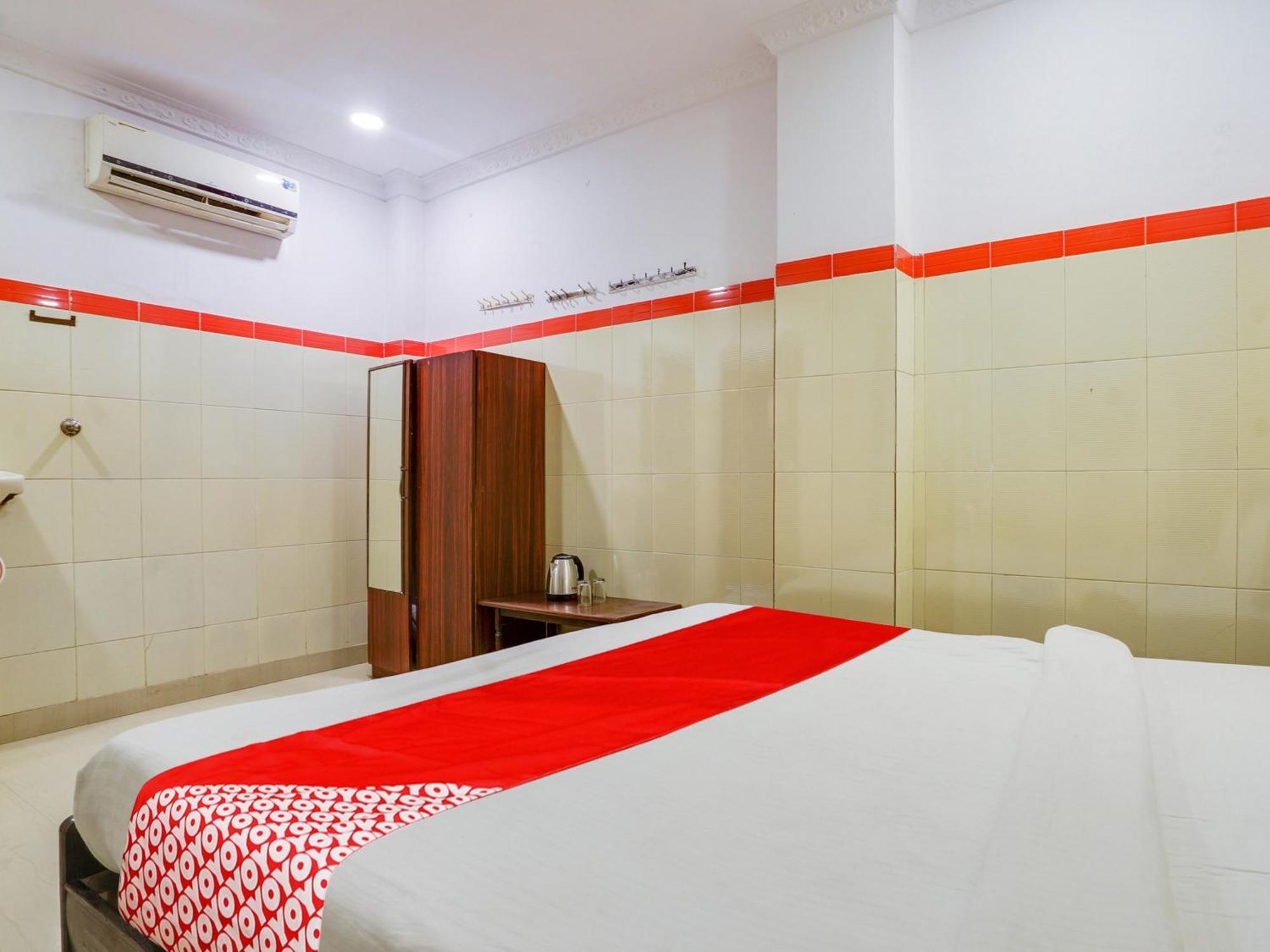 Hotel O Siro Inn Shamshabad Exteriör bild
