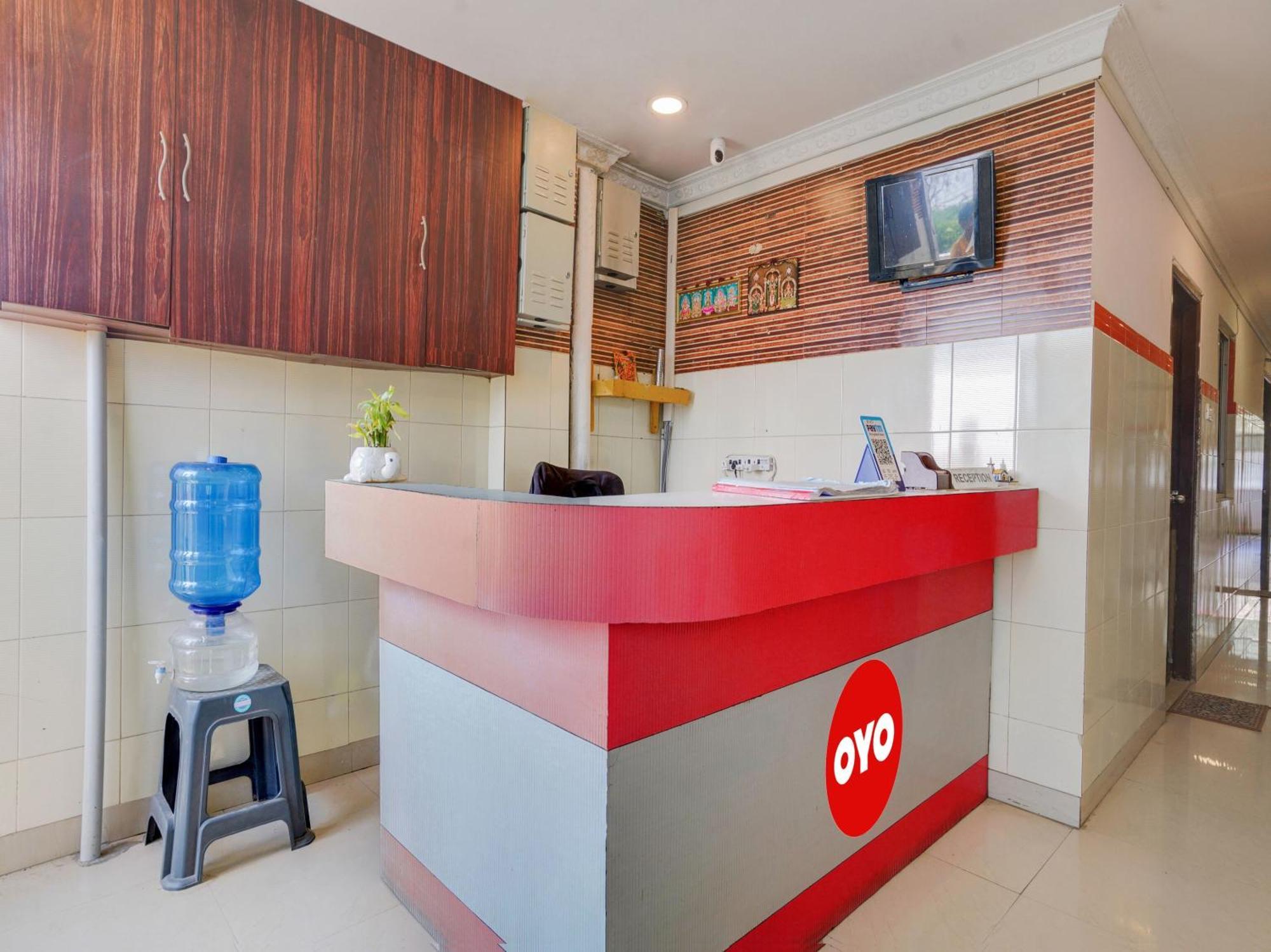 Hotel O Siro Inn Shamshabad Exteriör bild