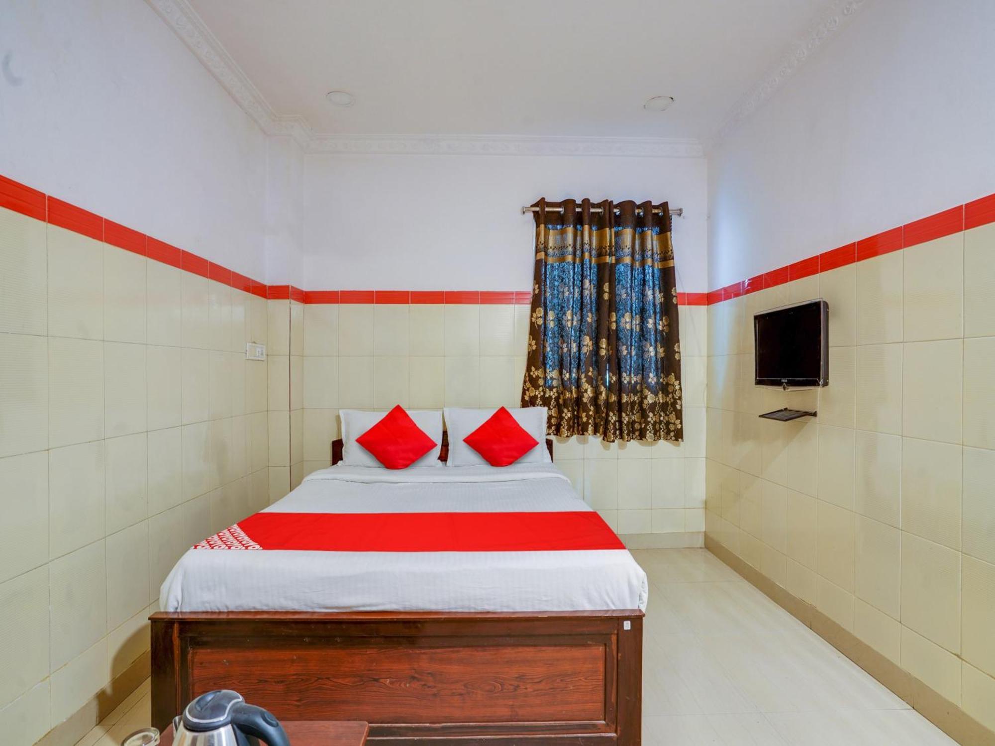 Hotel O Siro Inn Shamshabad Exteriör bild